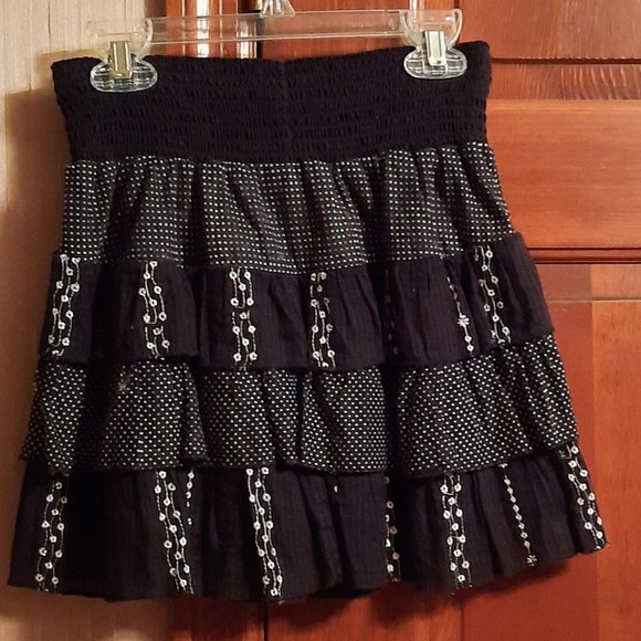 Cute girls mini skirt - Picture 1 of 3